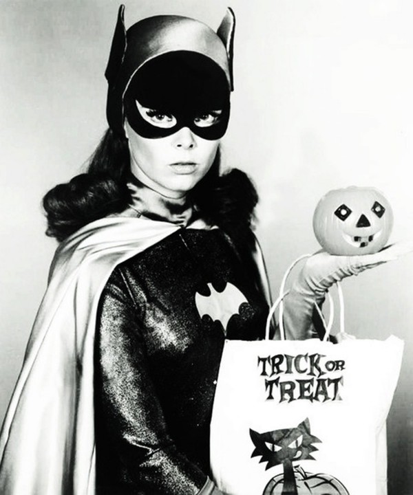 Batgirl Yvonne Craig Halloween