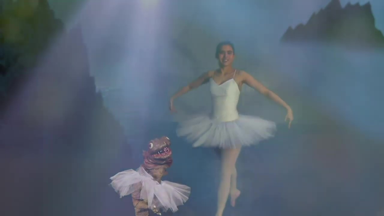 Gym Ambient slim Godziban Episode 04 – “The Sad Ballerina” Kamatte Godzilla # 2 (Review) |  Tars Tarkas.NET
